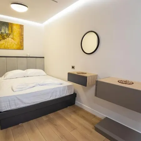 Erlis Comfy Cozy 2 Komuna Parisit Διαμέρισμα *